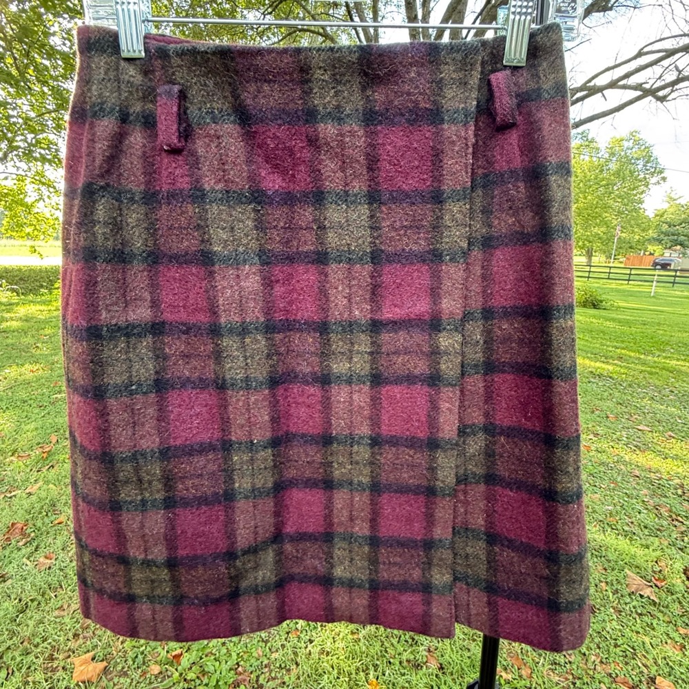 Eddie Bauer Womens Plaid Wool Blend Wrap Skirt Burgundy Green Size 8 Vintage - Picture 1 of 9